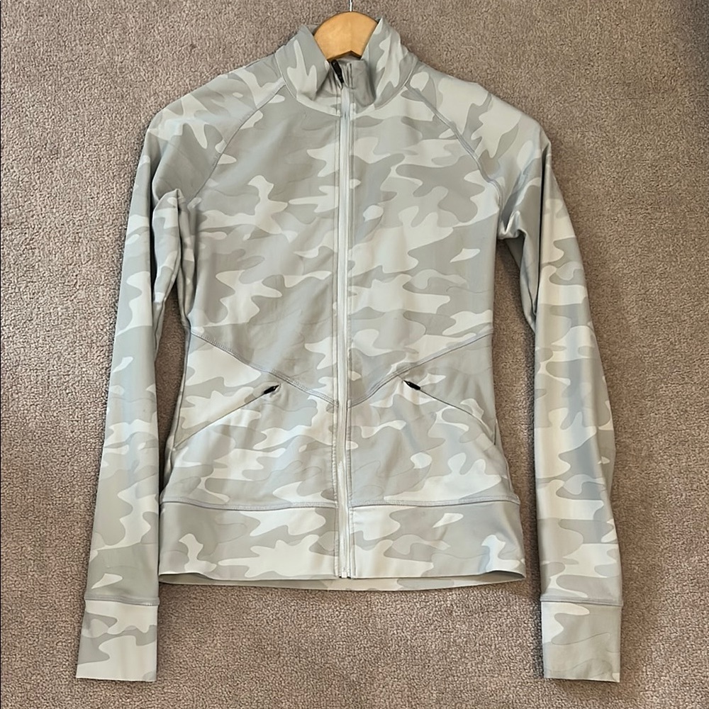 Lole Women's Gray Camouflage Utility Jacket